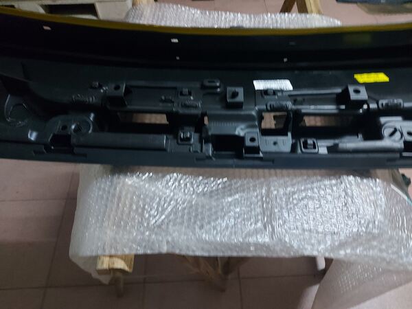 Friso da tampa da mala Renault Clio lV tourer . Outros (Acessórios Veículos)