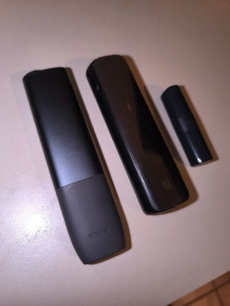 Máquinas IQOS ILUMA ONE + Lil Solid 2.0. Cigarro eletrônico