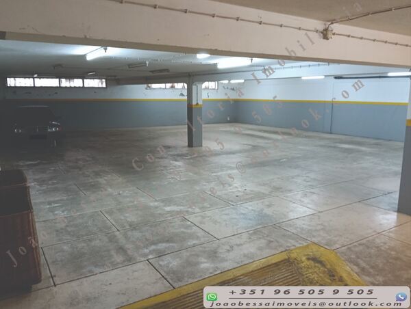 Área Comercial/Empresarial em Santo Ovídio – Vila . Lojas e estabelecimentos comerciais para vender