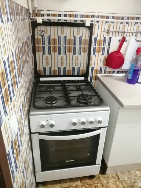 alugo quartos em viseu para estudantes e trabalhad. Ofereço Quarto para Arrendar