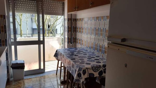 alugo quartos em viseu para estudantes e trabalhad. Ofereço Quarto para Arrendar