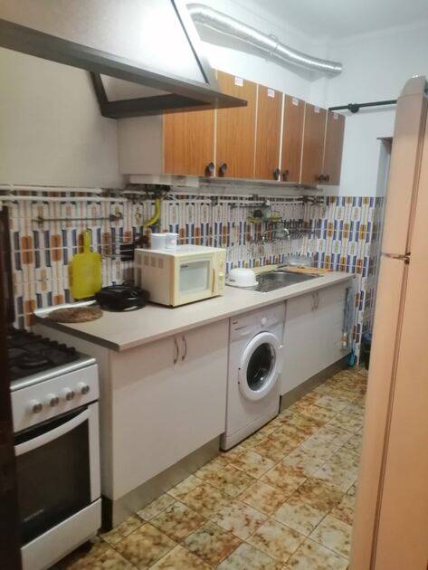 alugo quartos em viseu para estudantes e trabalhad. Ofereço Quarto para Arrendar