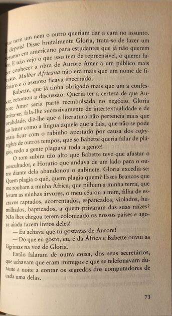 Confidência por Confidência - Paule Constant. Livros
