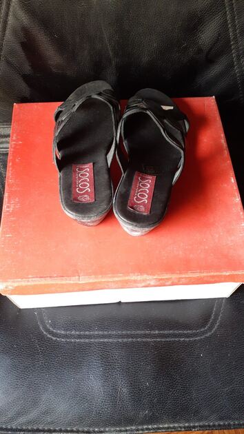 calçados mulher otimo preço.. Sandálias