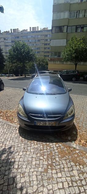 vendo carro barato Peugeot 307 sw-hdi 1600 . Carros