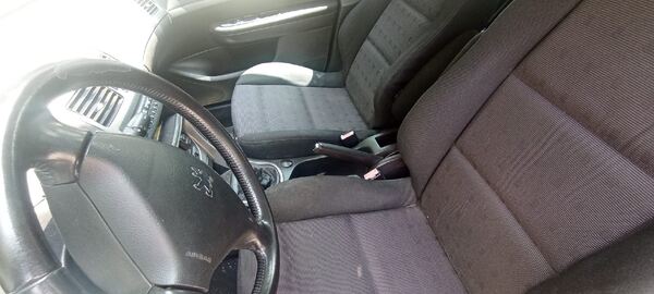 vendo carro barato Peugeot 307 sw-hdi 1600 . Carros