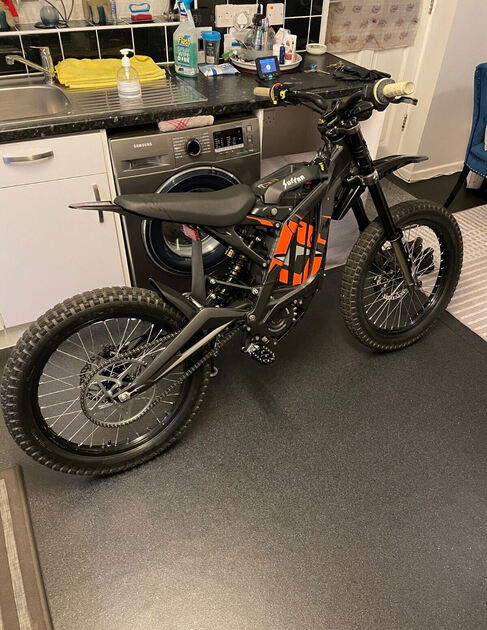 Sur Ron lbx 2022. Motos