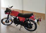 Motorizada clássica . Motos