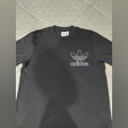 T-shirts – adidas – tamanho L. T-shirts para Homem