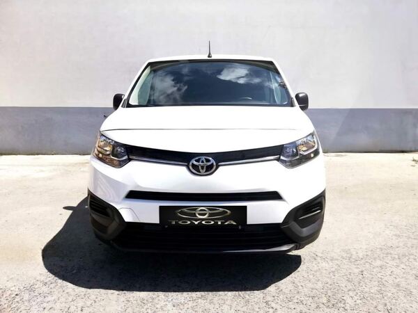 Toyota Proace City L1 1.5d 102cv Comfort 3L. Carros