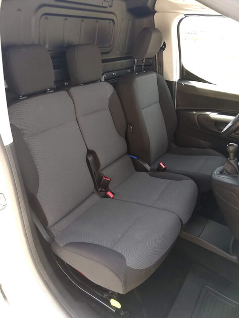 Toyota Proace City L1 1.5d 102cv Comfort 3L. Carros