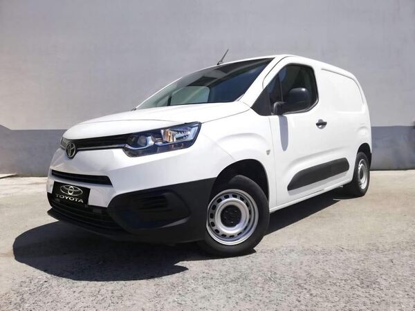 Toyota Proace City L1 1.5d 102cv Comfort 3L. Carros