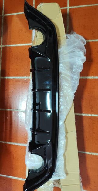 difusor para o para-choque traseiro. Outros Veículos