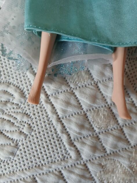 Boneca Elsa da Frozen - Ref. CJJ10. Bonecas