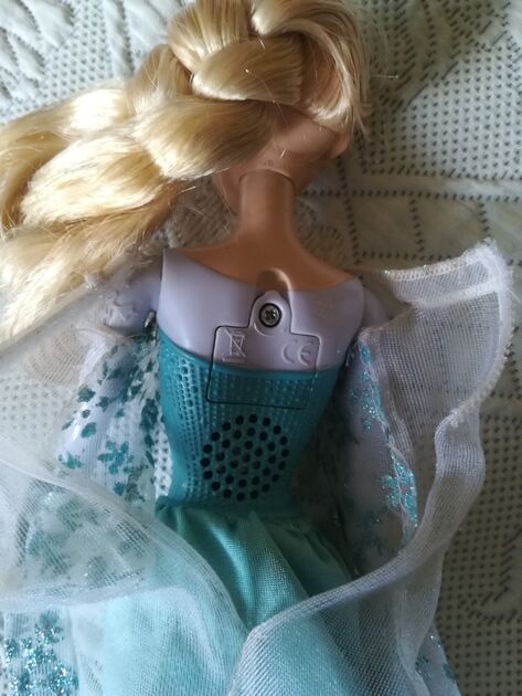 Boneca Elsa da Frozen - Ref. CJJ10. Bonecas