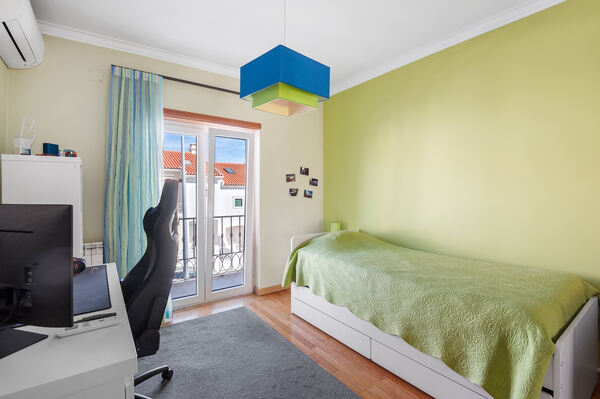 Moradia T5+2 - São Domingos de Rana. Casa e apartamentos para vender