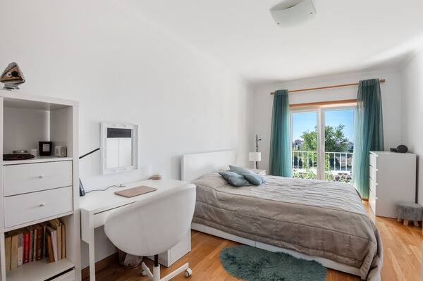 Moradia T5+2 - São Domingos de Rana. Casa e apartamentos para vender