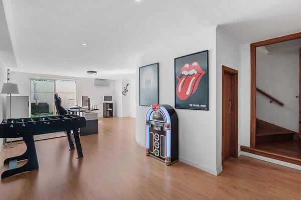 Moradia T5+2 - São Domingos de Rana. Casa e apartamentos para vender