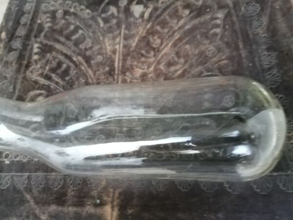 urinol antigo em vidro. Outros