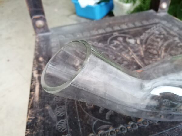 urinol antigo em vidro. Outros