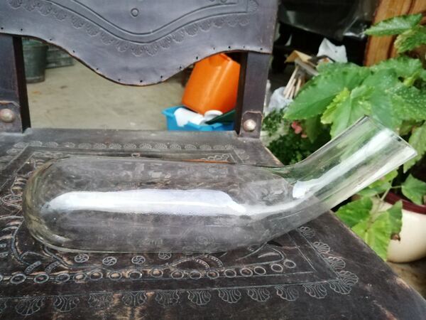 urinol antigo em vidro. Outros