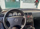 Mercedes c220 cdi. Carros. Amadora. 2000   440.000 km Manual Diesel 125 cv 4 portas Preto