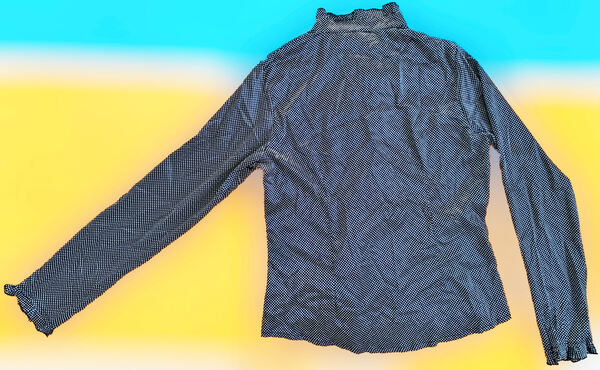 Blusa de Senhora Preta com Pintas Brancas. Camisas e Blusas