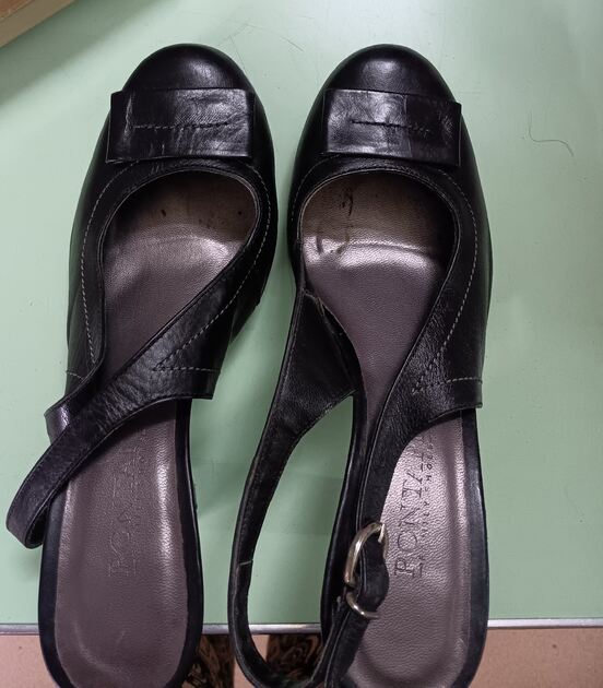 san̈dalias 37, salto 8 cm. Sandálias