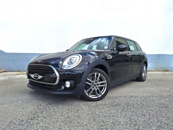 Mini Clubman Cooper D Sport Edition Auto. Carros