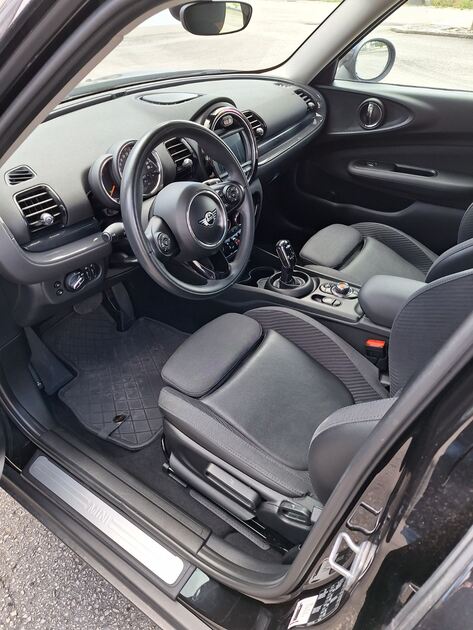 Mini Clubman Cooper D Sport Edition Auto. Carros