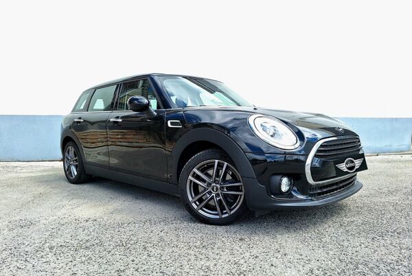 Mini Clubman Cooper D Sport Edition Auto. Carros