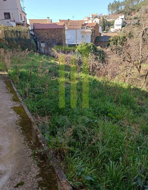 Casa pronta a habitar em Rio de Mel. Imóveis
