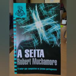 Livro “A seita”. Livros