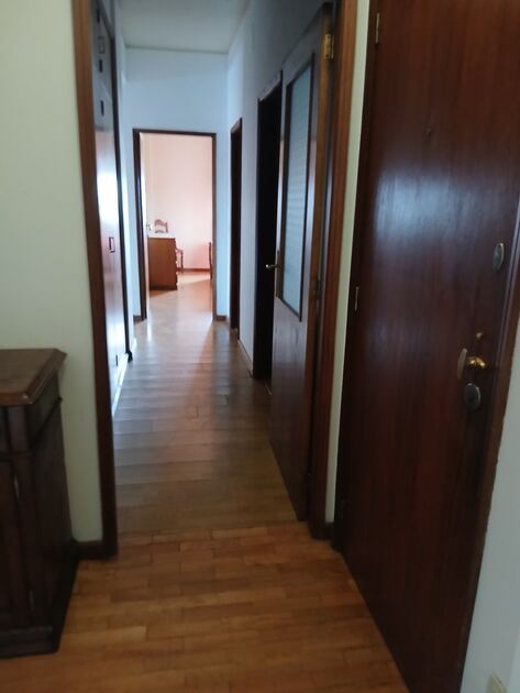 Arrendo T5 mobilado no Porto 1200€/mês. Casa e apartamentos para arrendar
