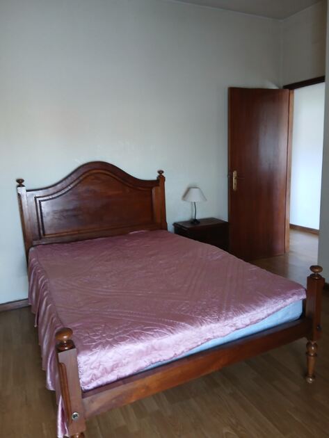 Arrendo T5 mobilado no Porto 1200€/mês. Casa e apartamentos para arrendar