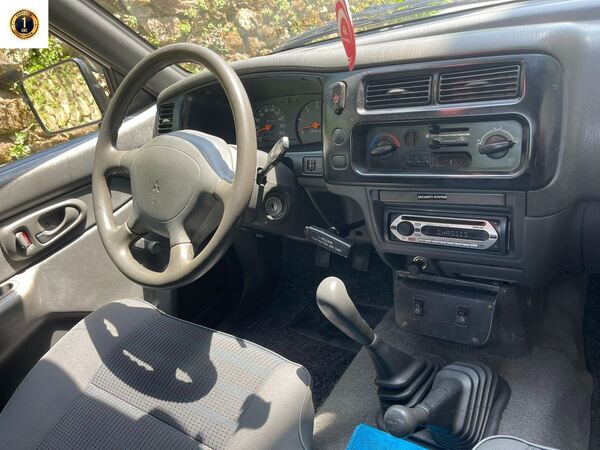 Mitsubishi L200 2.5 - 1998. Carros