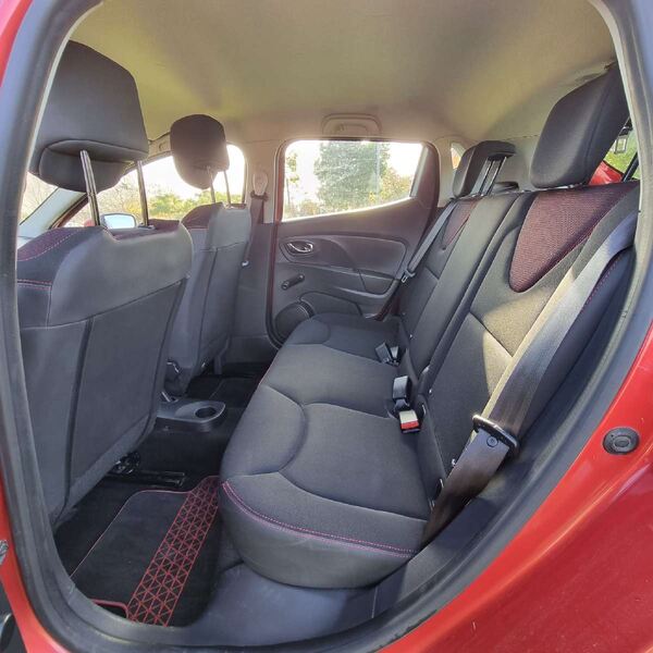 Renalt Clio. Carros