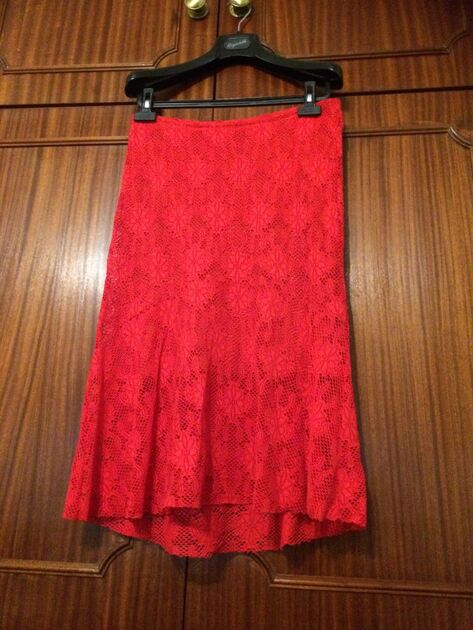 Saia renda - Mulher. Saias