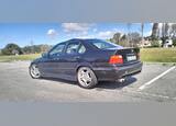 BMW e36 318is de livrete. Carros