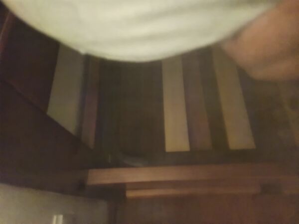 Vendo cama casal e mesas. Conjuntos de móveis para quarto