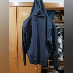 Casaco de treino. Roupa desportiva