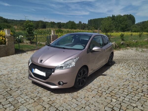 Peugeot 208 1.6 HDi 114cv Griffe. Carros