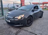 Opel Astra Gtc. Carros. Peniche. 2013   193.000 km Manual Diesel 130 cv 3 portas Cinzento ABS Ar condicionado Vidros elétricos Cruise control adaptativo Sistema de navegação Volante multi-funções