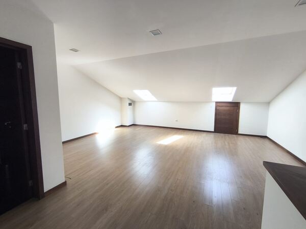 Apart. T2+2 duplex em Marinhas (2986). Casa e apartamentos para arrendar