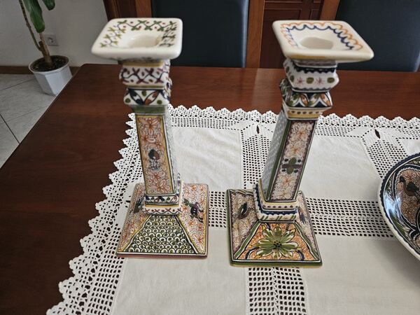 Várias peças decorativas . Mobiliário antigo