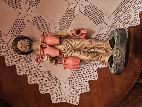 Várias peças decorativas . Mobiliário antigo