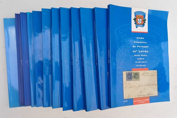 Guias dos CTT 2000-2004 e publicações filatelicas. Selos