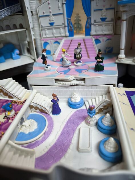 Disney Polly Pocket Castelo. Brinquedos para bebês