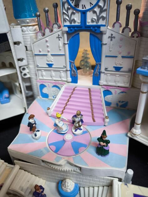 Disney Polly Pocket Castelo. Brinquedos para bebês