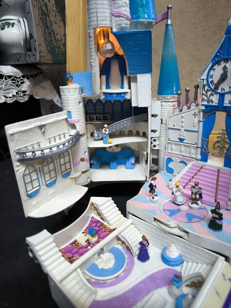 Disney Polly Pocket Castelo. Brinquedos para bebês